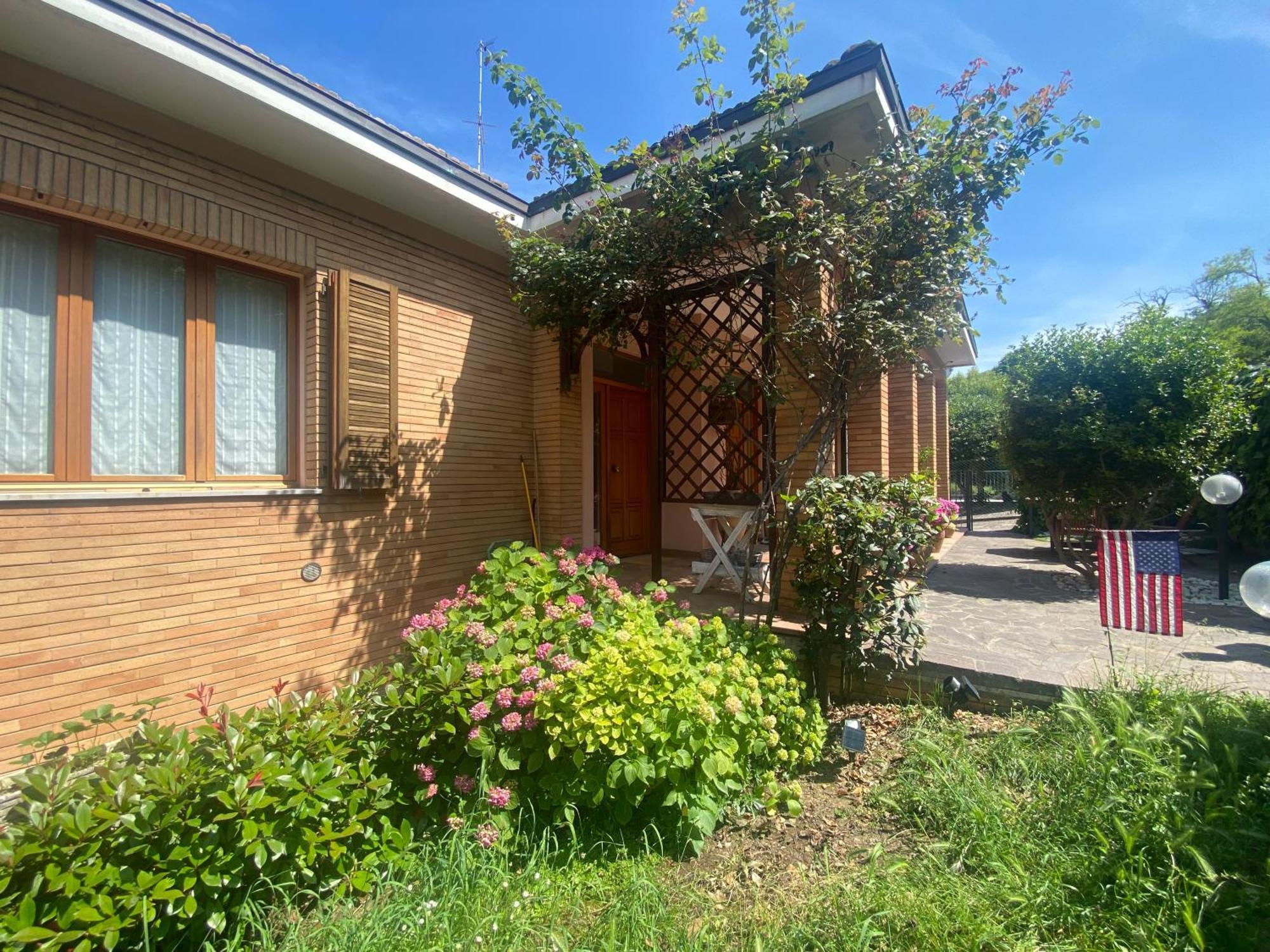 Casa San Bartolo - Baia Flaminia Pesaro